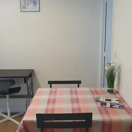 F2 Meuble Rer B La Place/ Gentilly, Proche 75014, Parking Libre, Cc Vache Noir, Complexe Sportif Raspail Appartement